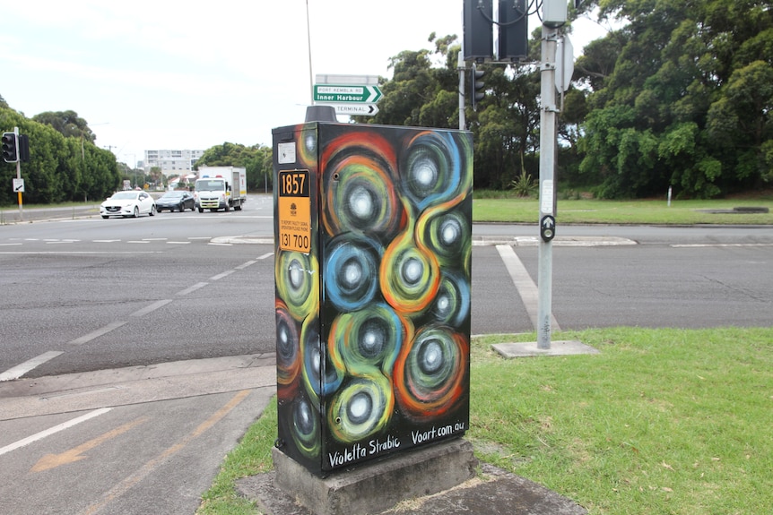 A traffic lights controlling box in operation.