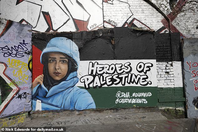 Palestine mural of Doaa Albaz in Mile End skate park, east London  by artist Itaewon