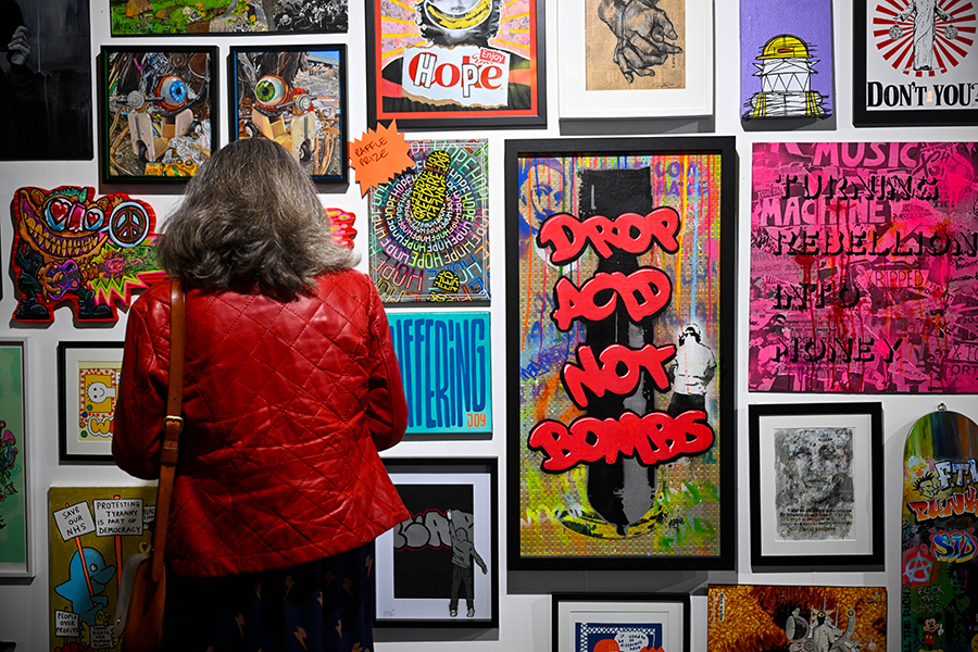 Photo of the day: Revolting Artists Exhibition: From graffiti to brandalism