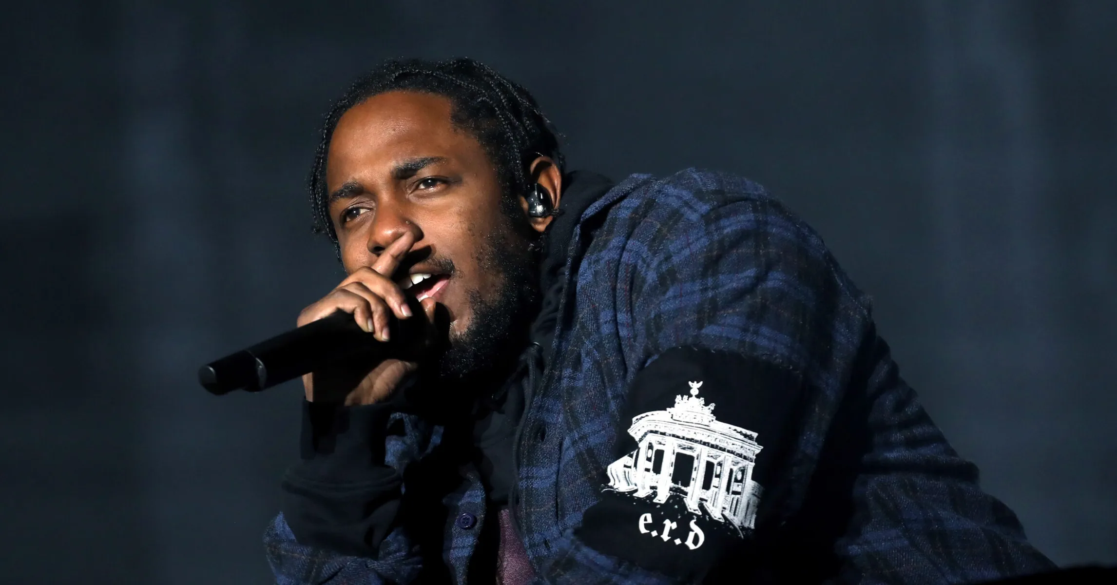 DJ Akademiks Mocks Kendrick Lamar Drake Diss, Claims Kendrick Is Rapping Like Carlton From “Fresh Prince Of Bel-Air”