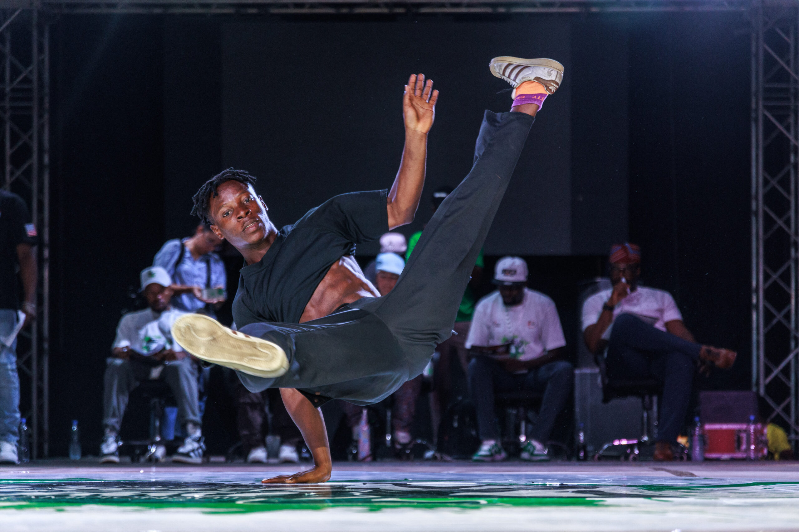 breakdancing