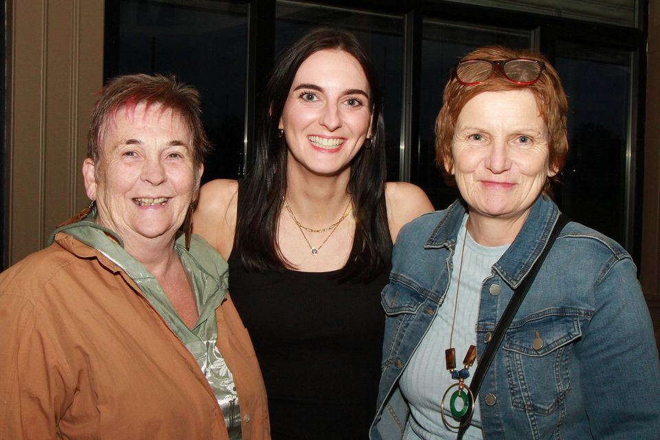 Kathleen Murphy, Anne and Mairead Roche.