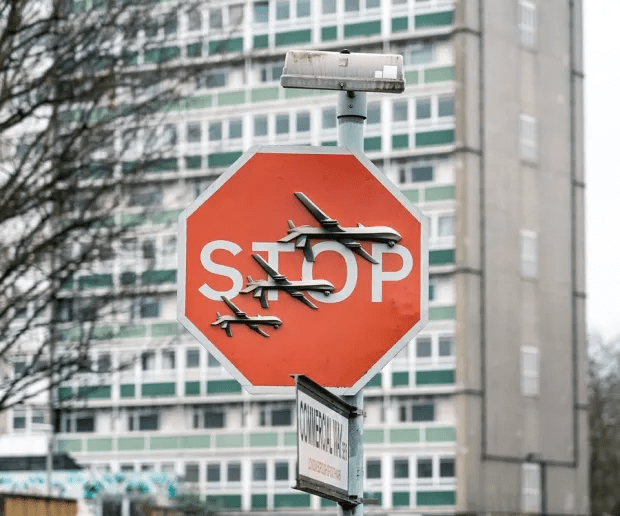 The sign appeared in South London but was removed just hours later