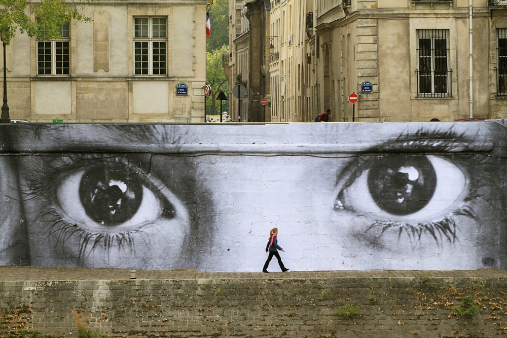 La street art del fotografo e artista francese JR | Collater.al