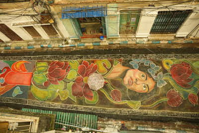 City’s iconic Kali Puja brings street art to life