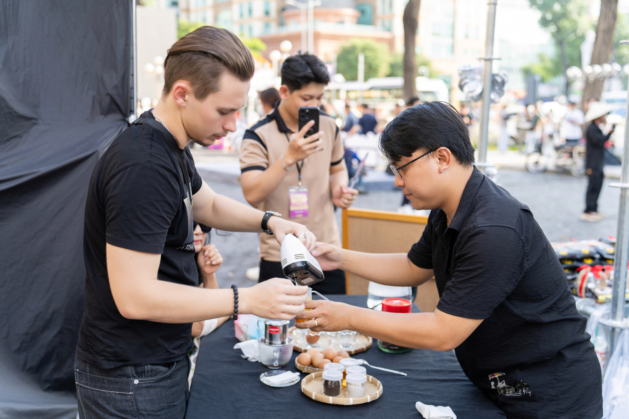 Free egg coffee making workshop at the Saigon Urban Street Fest by artLIVE 2024 near the Saigon Central Post Office in downtown Ho Chi Minh City, December 6, 2024. Photo: Supplied