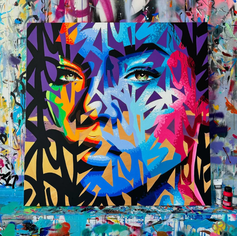 Graffiti-evoking portrait of a woman by Yoann Bonneville