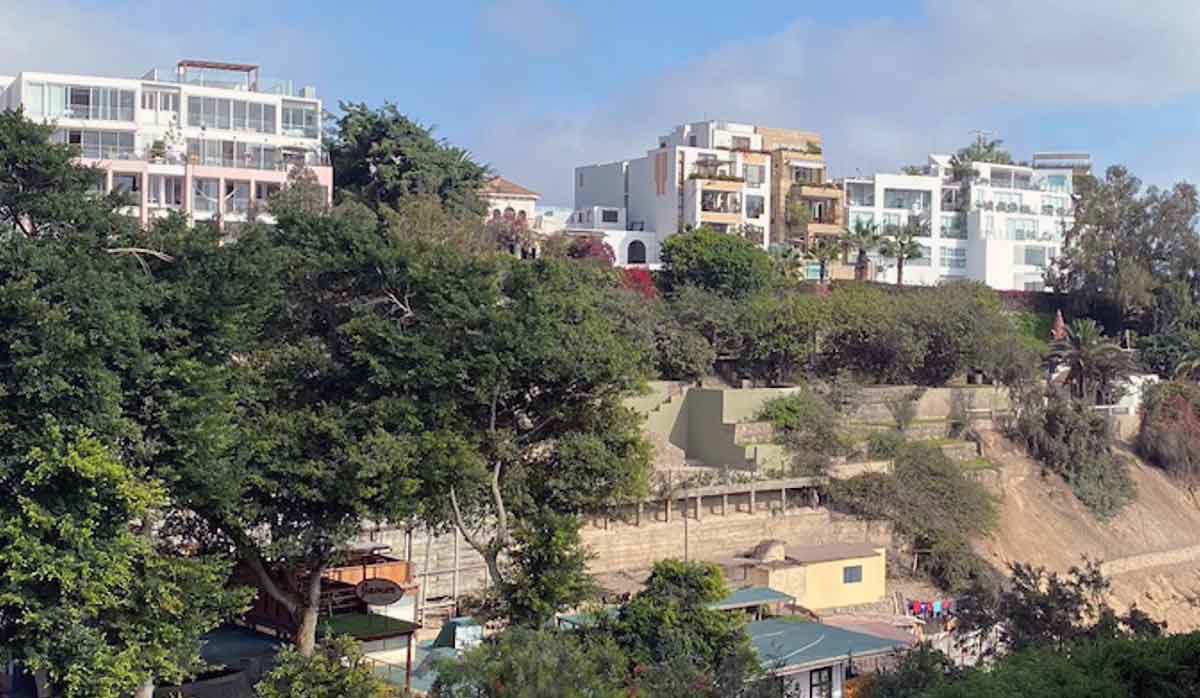 barranco lima ocean