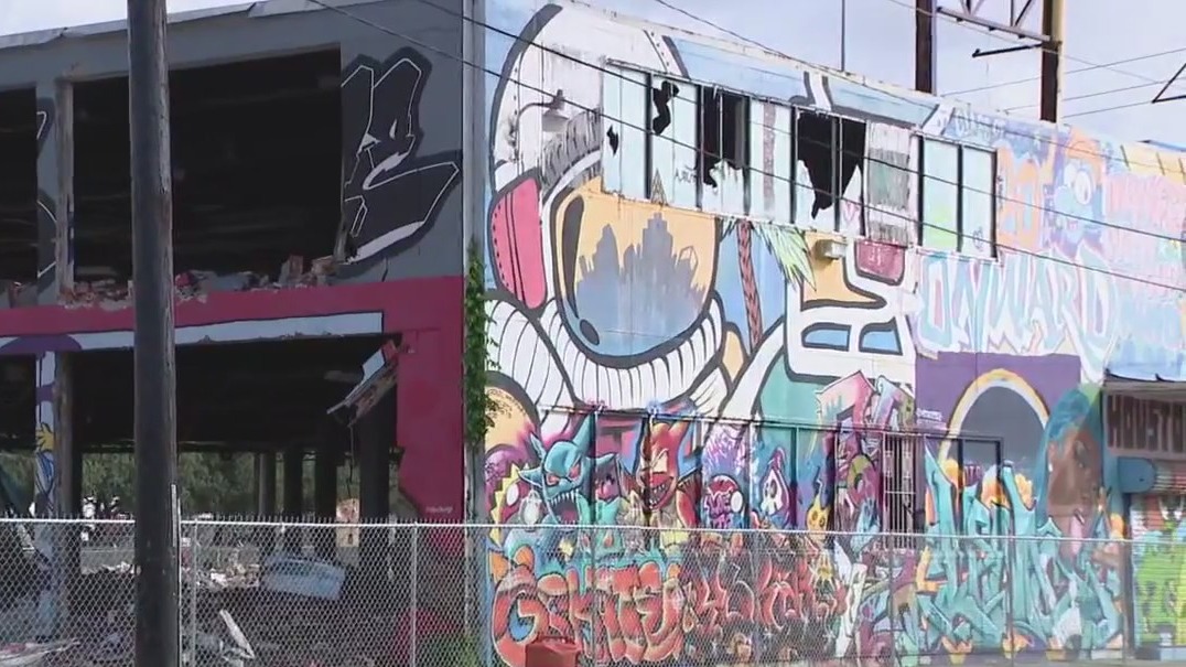 Demolition of graffiti park underway for I-45 project